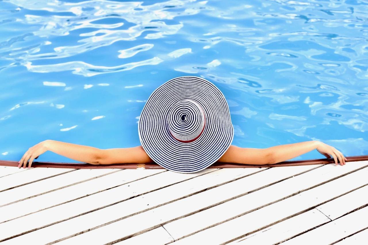 Sunny Suite 14 - Elegantes Hotelapartment Mit Grossartigem Pool-Wellnessbereich Direkt Am Meer In Ruhiger Lage - Perfekt Fuer Mensch Und Tier Boergerende-Rethwisch Exterior photo